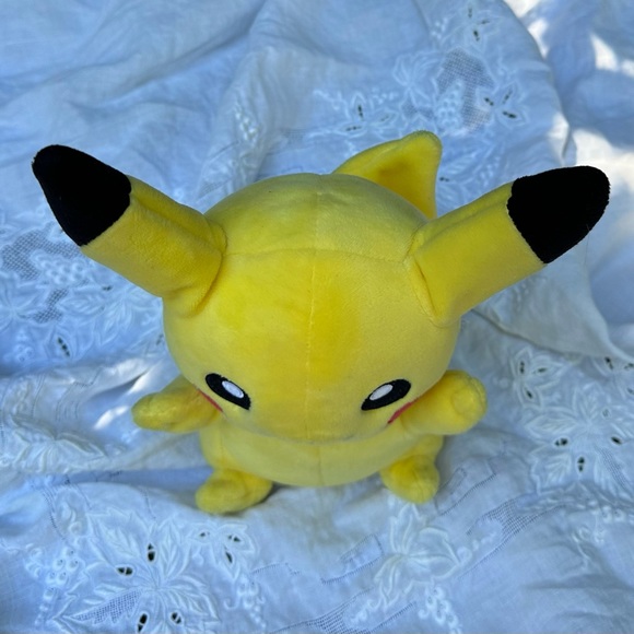 Pikachu Plush Stuffed Toy Talking Light Up Pokemon Tomy 2016 Ears Movable 10.5" - Picture 2 of 11